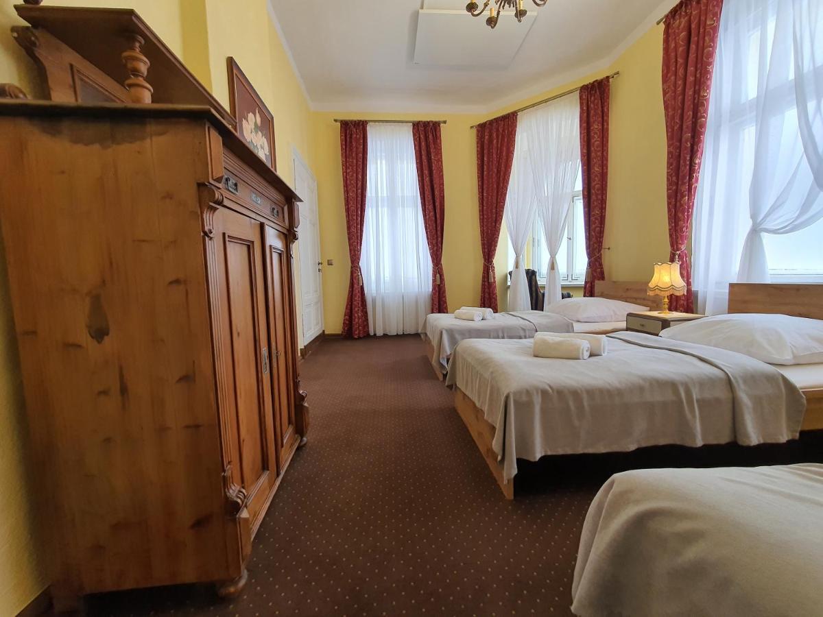 Palac Lawica- Splywy Przelomem Bardzkim Kłodzko Exterior foto