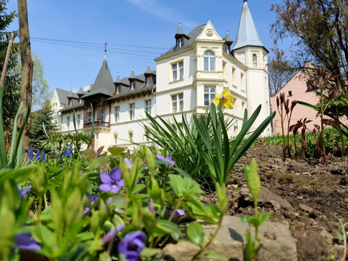 Palac Lawica- Splywy Przelomem Bardzkim Kłodzko Exterior foto