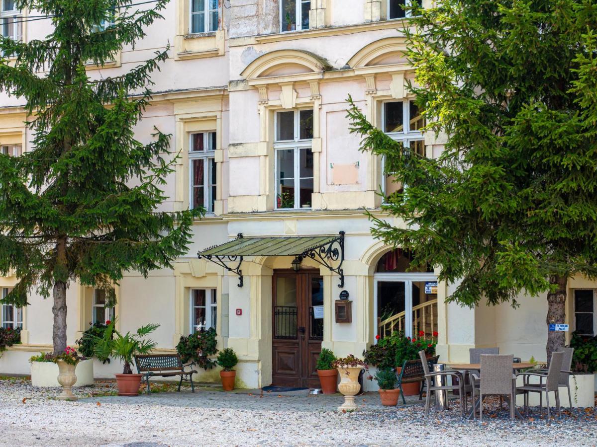 Palac Lawica- Splywy Przelomem Bardzkim Kłodzko Exterior foto