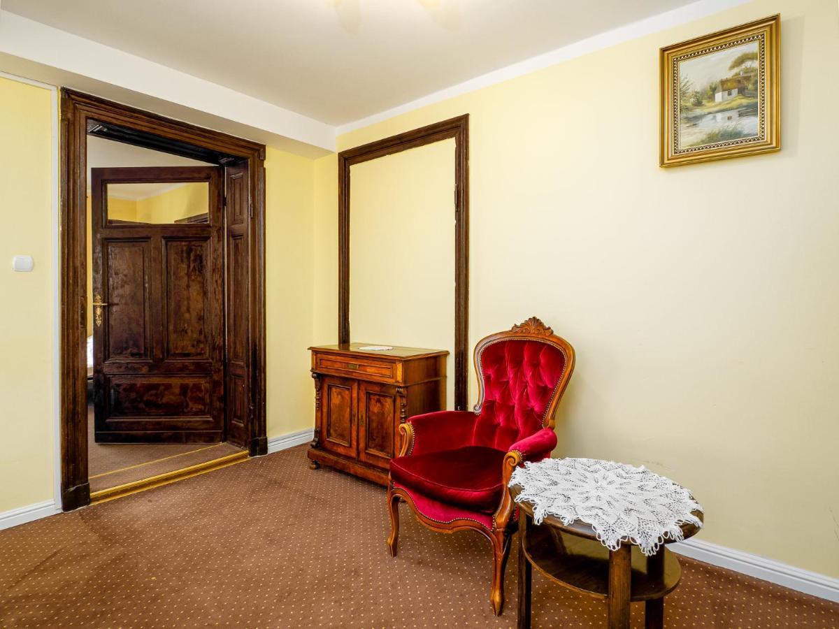 Palac Lawica- Splywy Przelomem Bardzkim Kłodzko Exterior foto