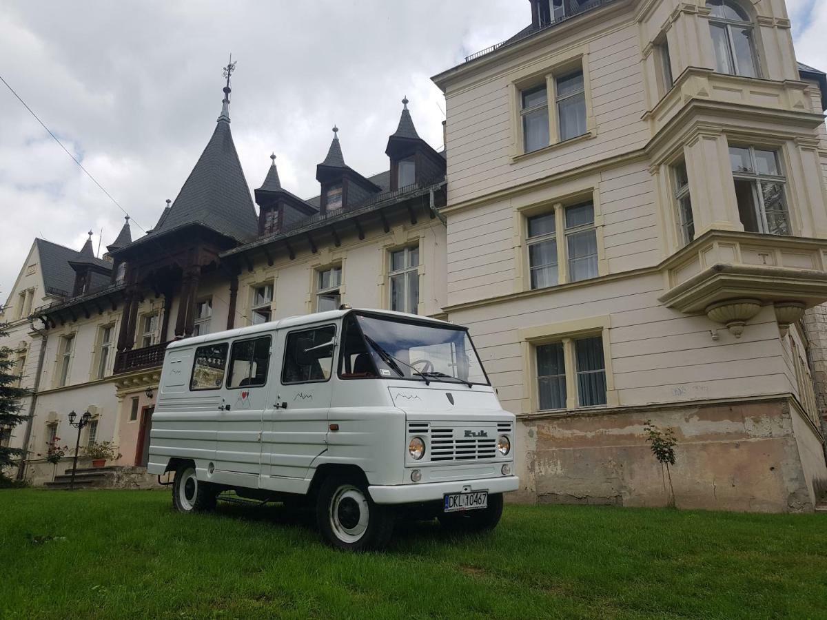 Palac Lawica- Splywy Przelomem Bardzkim Kłodzko Exterior foto